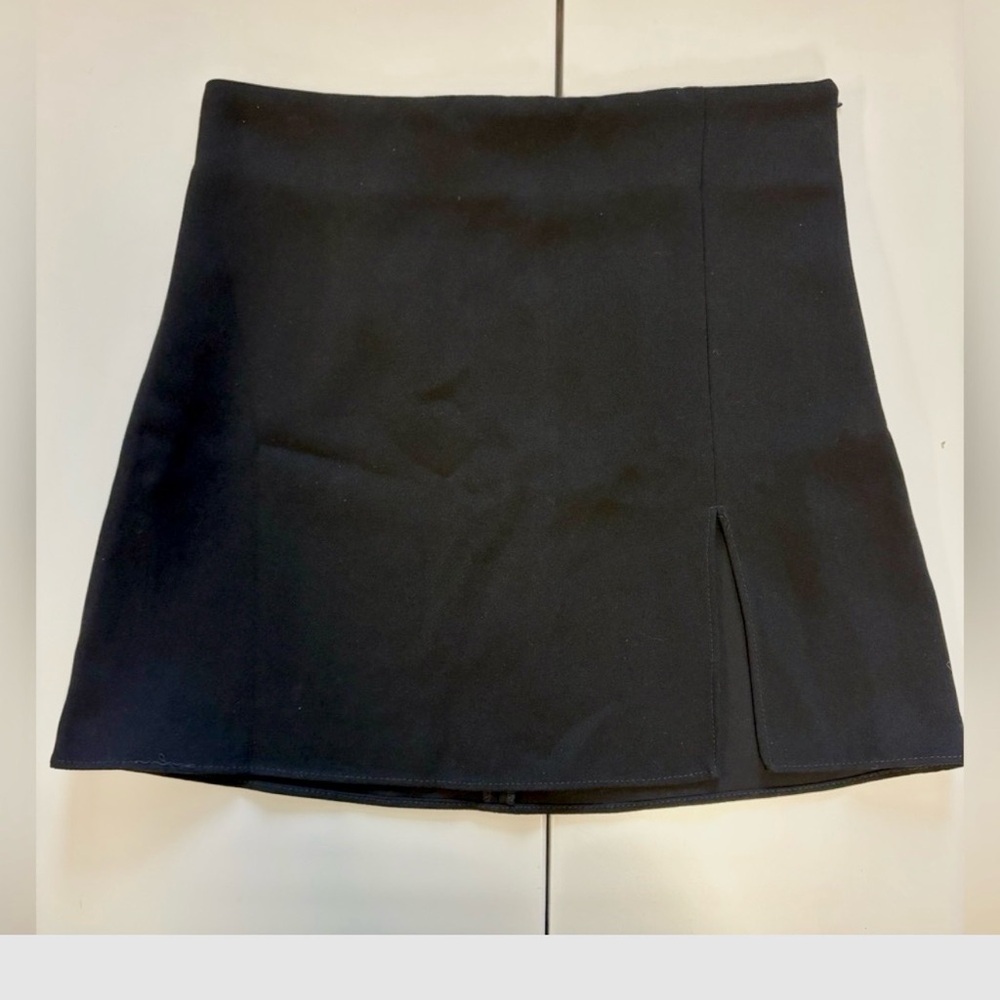Zara classic black mini skirt